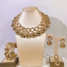 COMBO SET OF NECKLACE AND EARRING